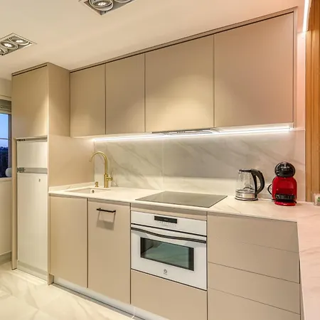 Colinamar Luxury Near Airport And Apartment